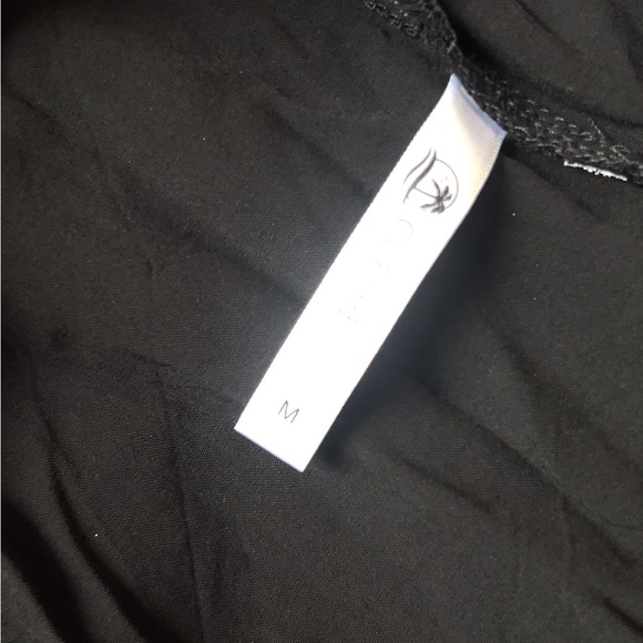 SIZE M MINT (worn once)
CUPSHE MIDI DRESS SUMMER, Casual, Black Dress, LBD - Picture 4 of 4